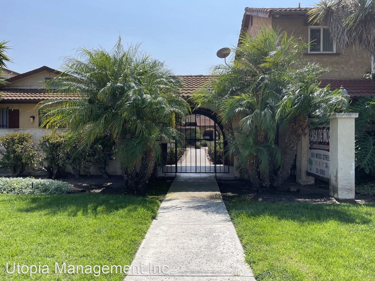 565 Moss St #19 - Photo 2 of 11