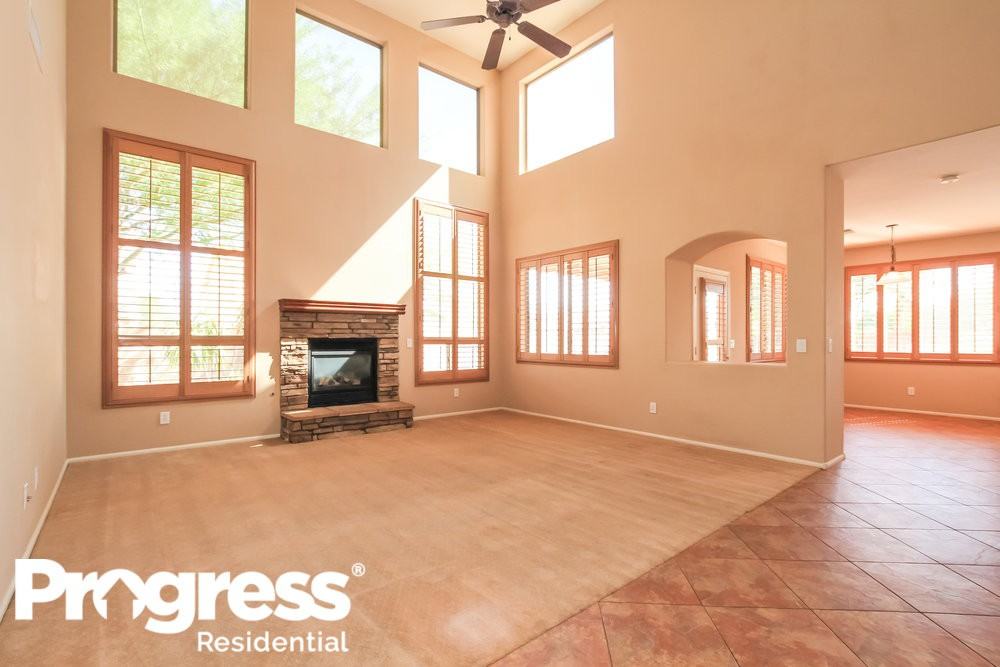 13505 W Banff Ln - Photo 3 of 21