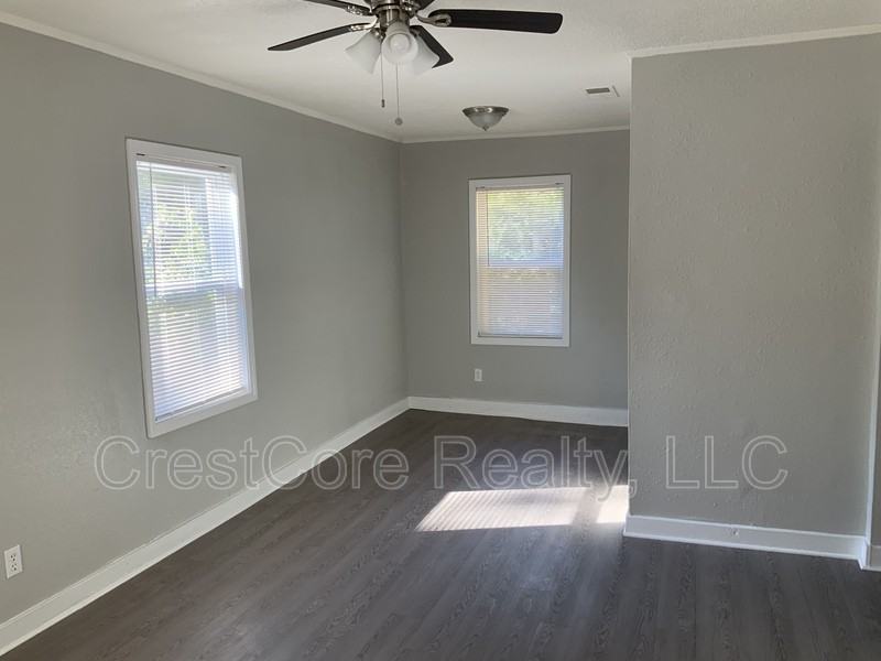 2442 Ketchum Rd - Photo 2 of 7