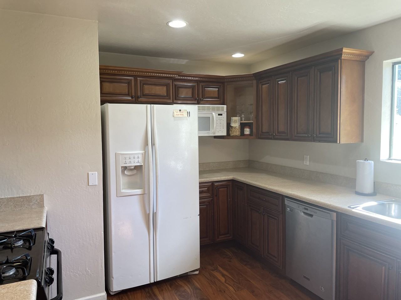 3265 N Manor Rd - Photo 2 of 12