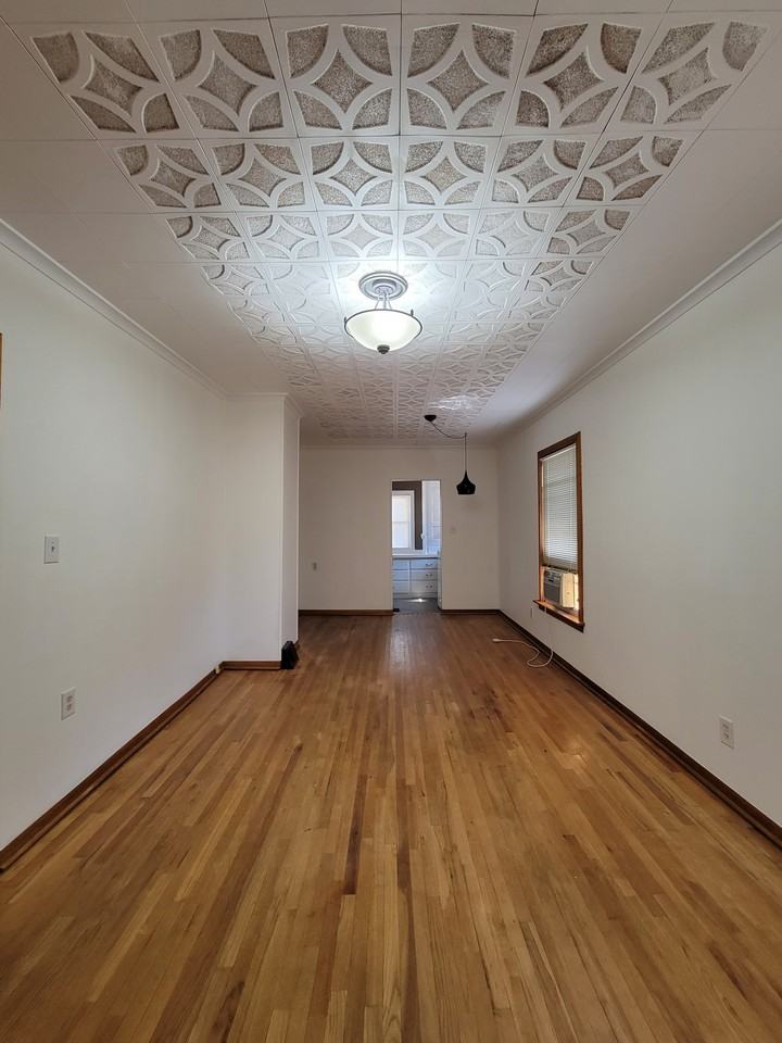 521 N Cherry St #B - Photo 3 of 8