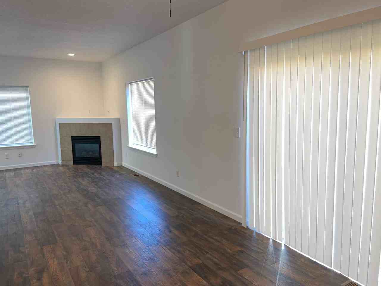 38817 Barlow Pkwy - Photo 3 of 38