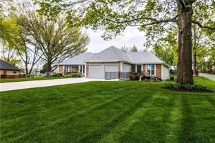 10607 W 170th Ter - Photo 1 of 1