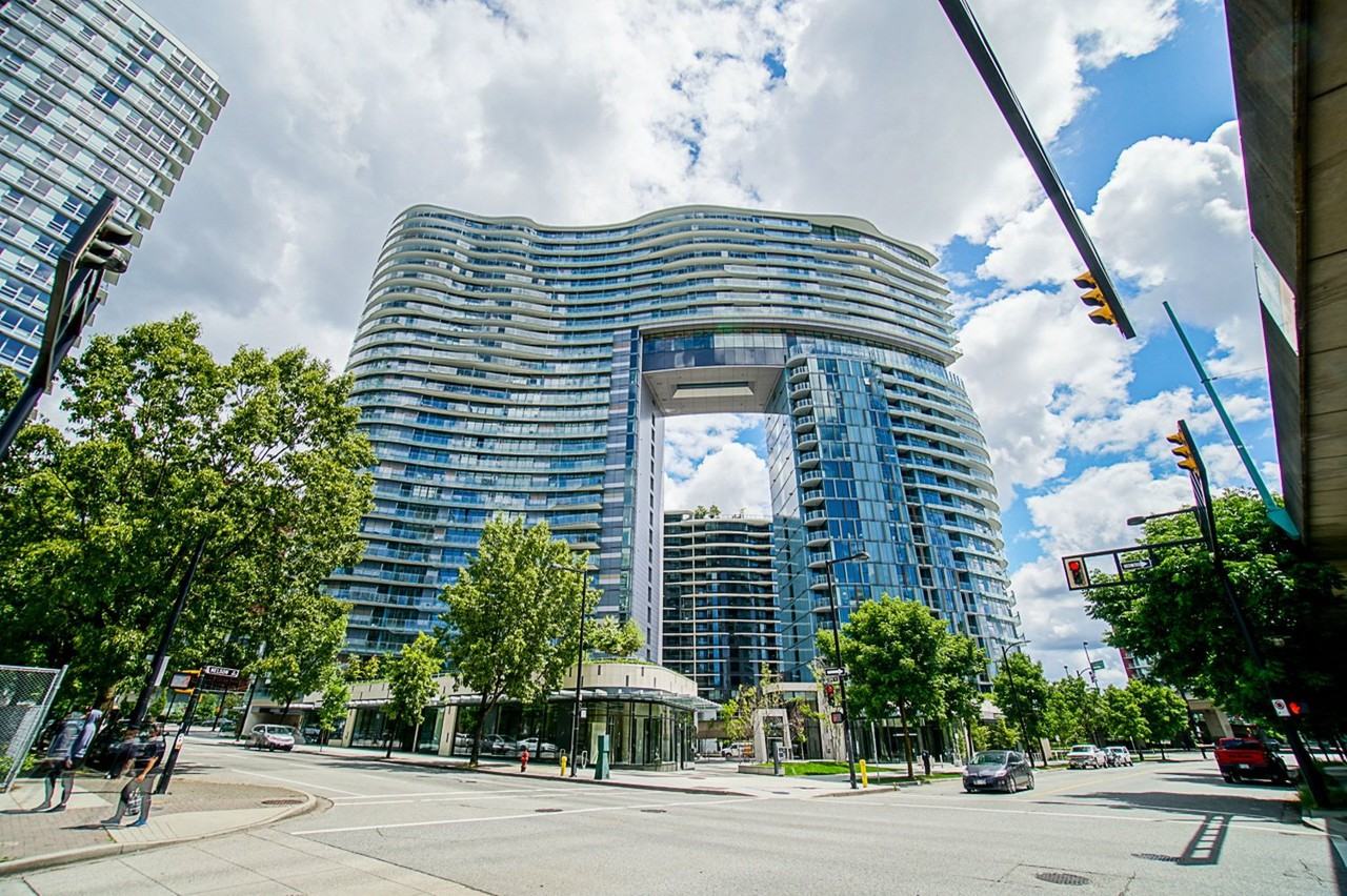 89 Nelson Street #2817