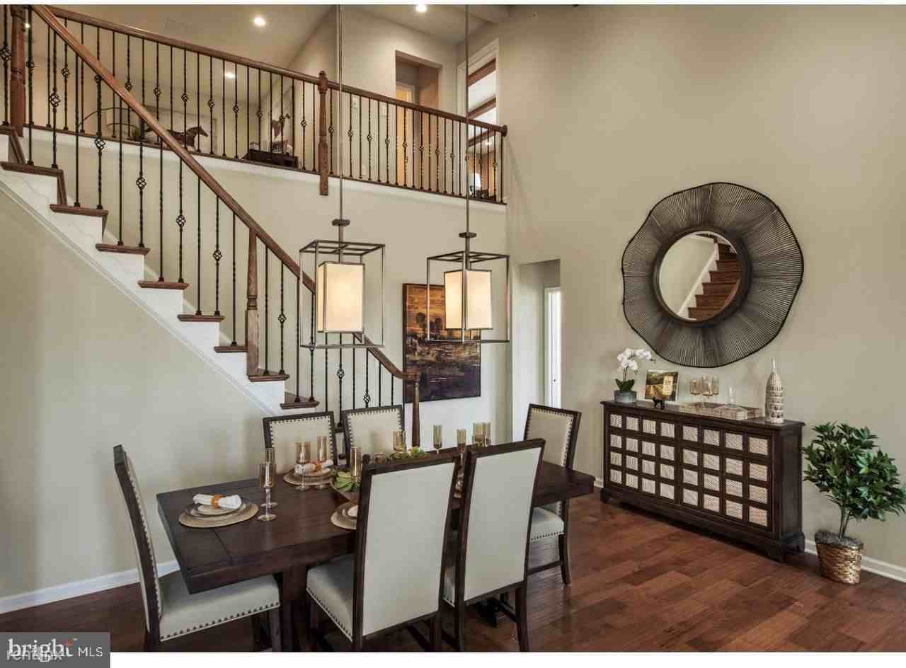 3203 3203 - 176 Bushwood Dr - Photo 3 of 6