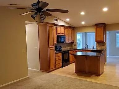 3825 Hollywood Dr - Photo 2 of 15