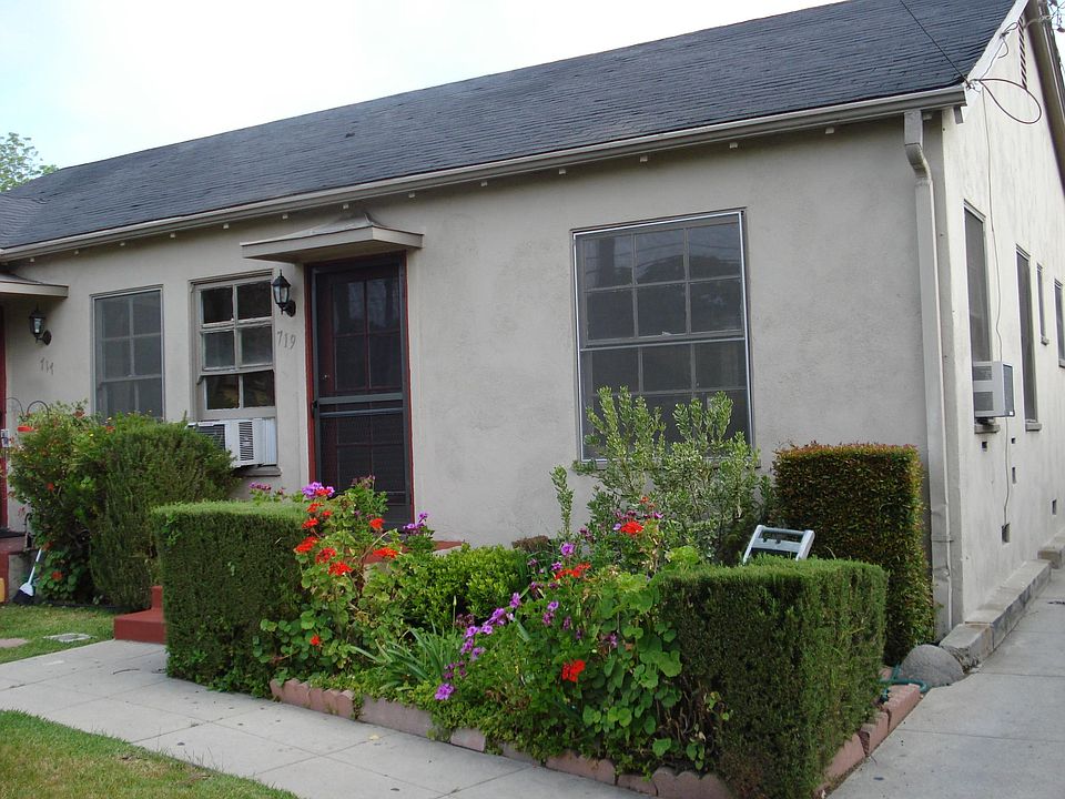 723 Earlham St - Photo 2 of 7