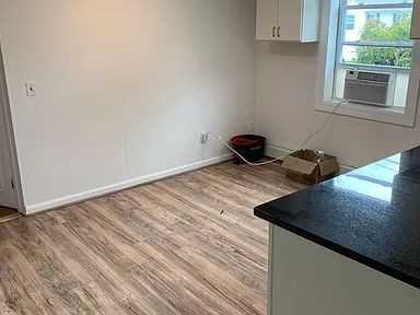 26 Beach St - Photo 3 of 14