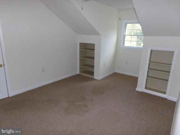 559 Larch Ave - Photo 2 of 18