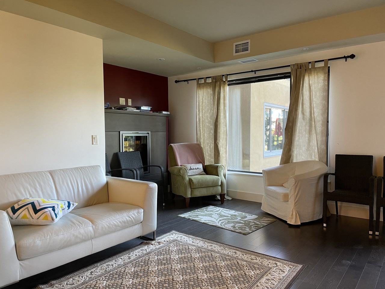 580 208-580 Sarsons Rd - Photo 3 of 14