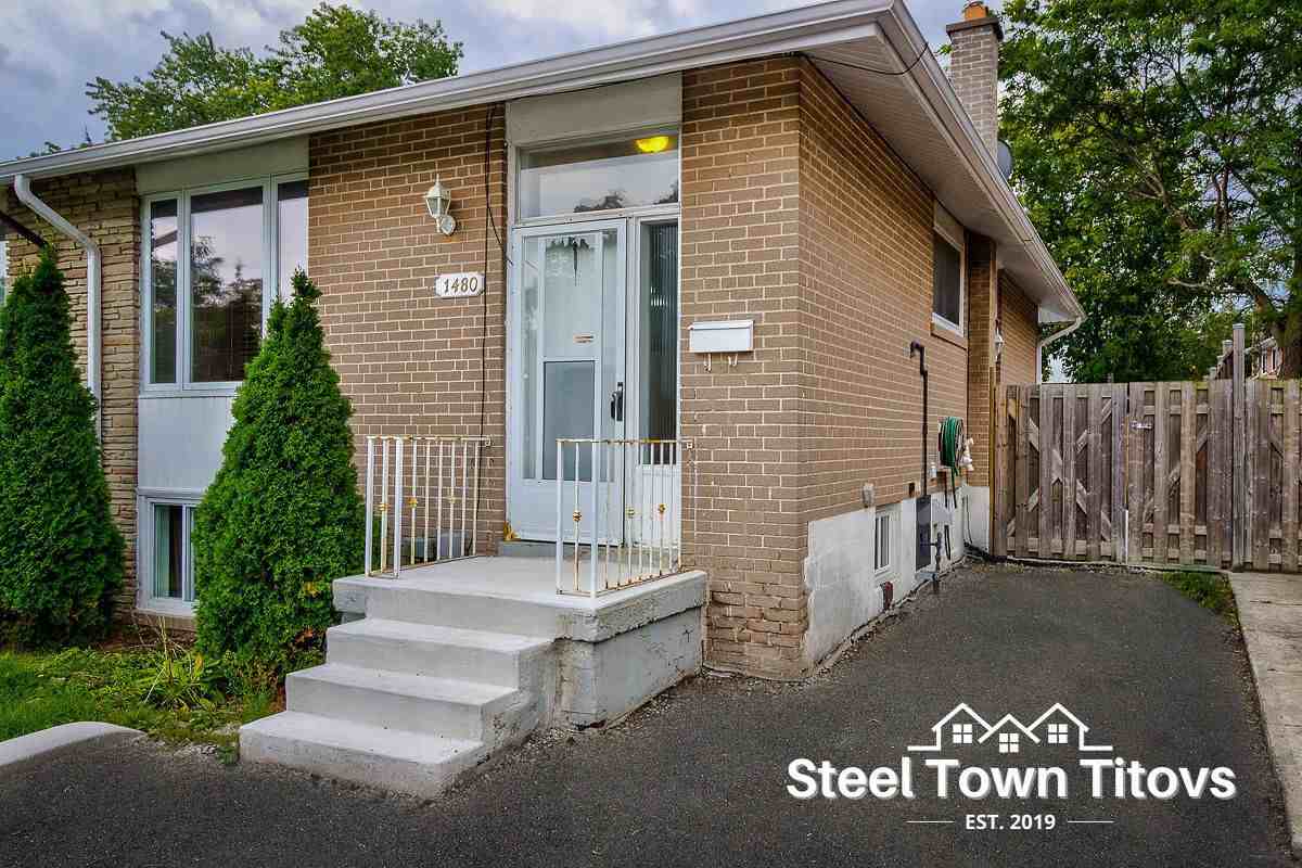 1480 Sandgate Crescent #1 - Photo 2 of 24