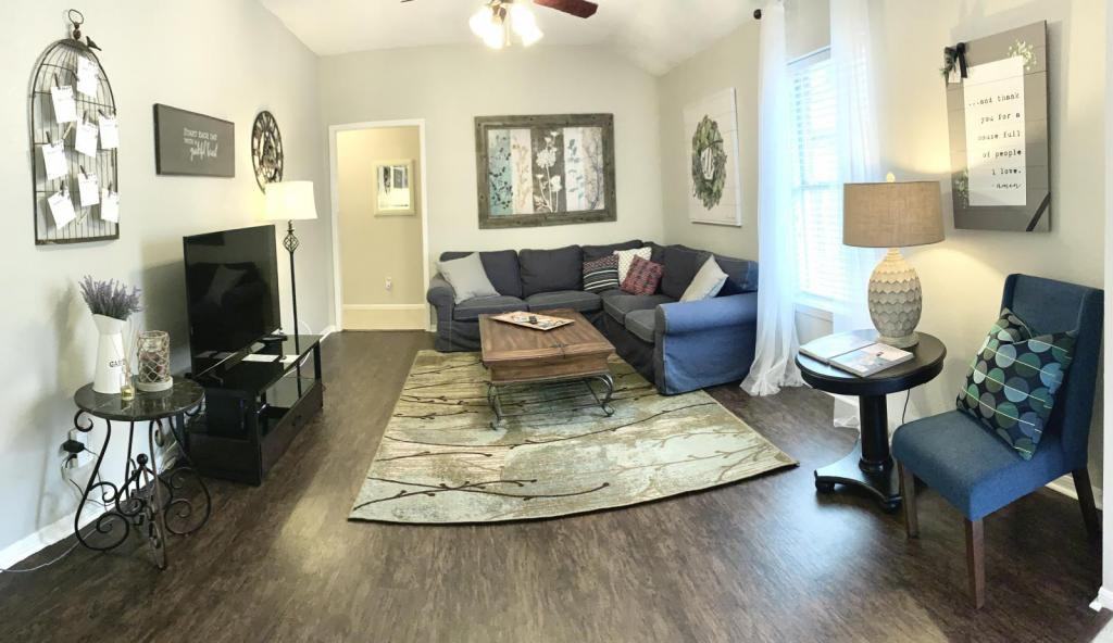 1311 Bagby Avenue - Photo 2 of 12