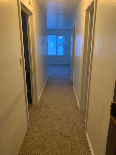 631 35th St - Photo 2 of 6