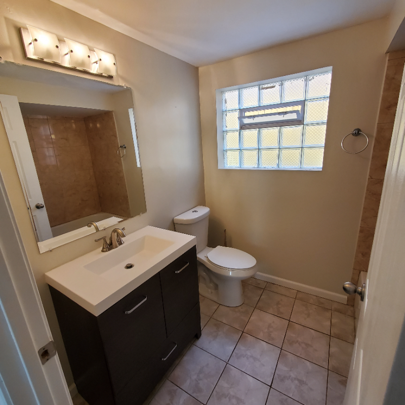 10121 S State St - Photo 6 of 8