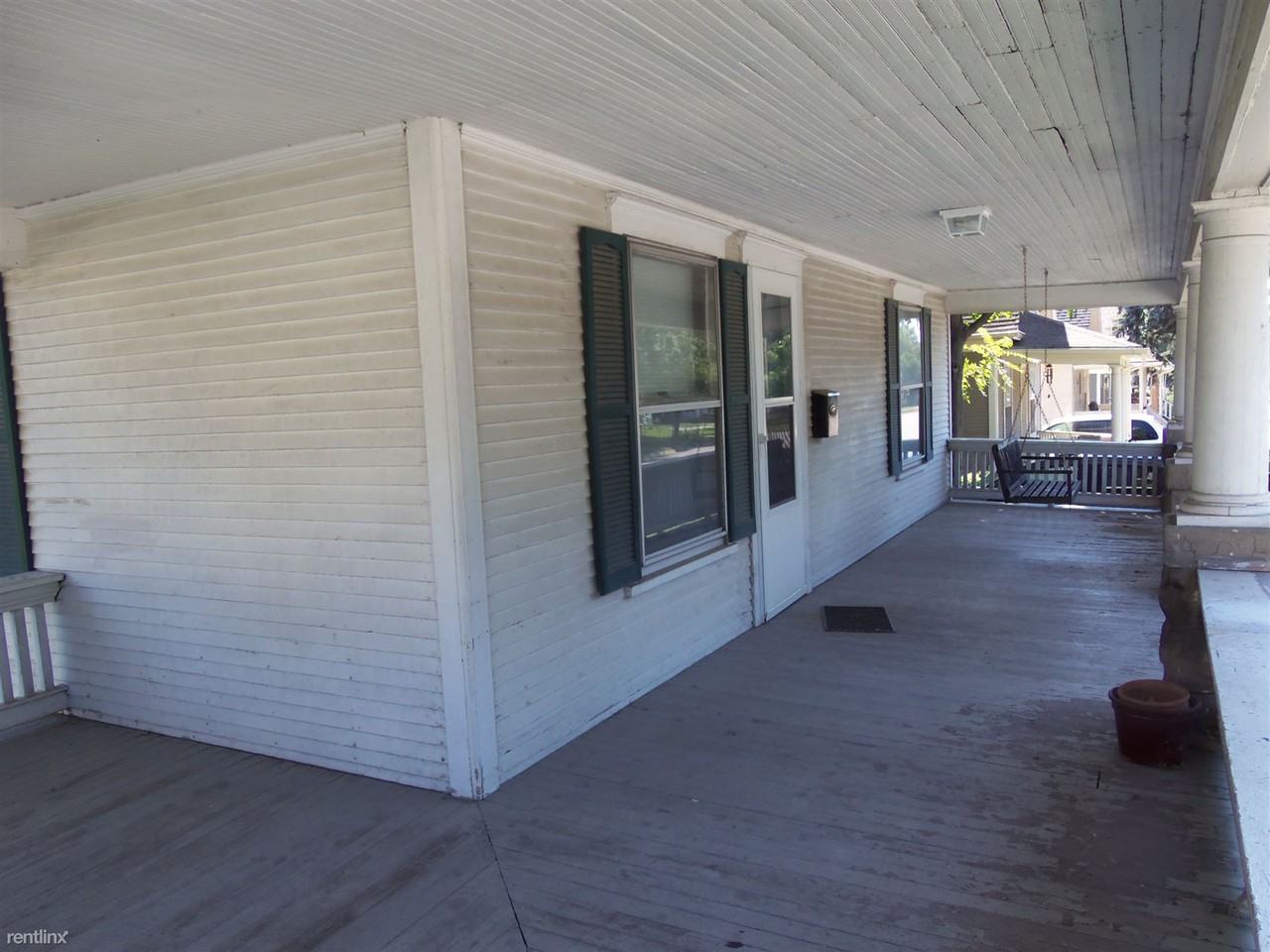 3093 Vine St - Photo 3 of 15