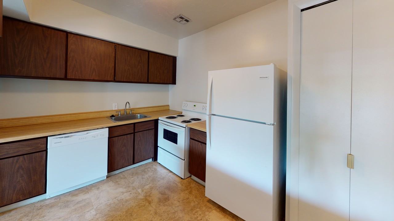 Bridlewood Apartments - Photo 7 of 44