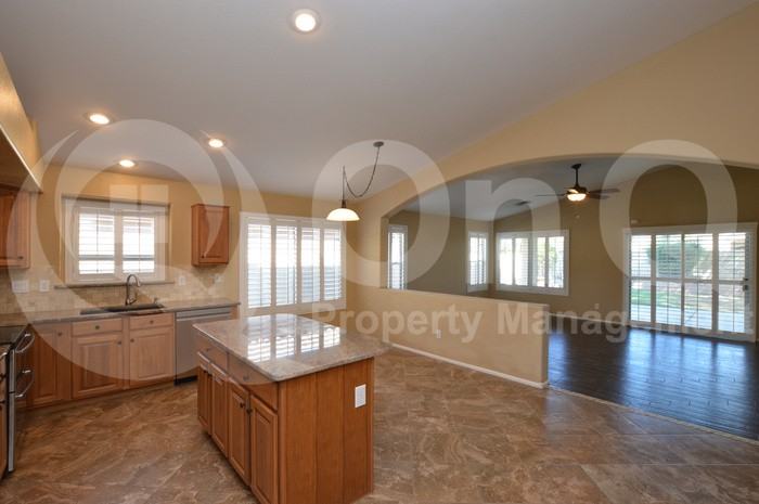 29979 N Maravilla Dr - Photo 2 of 25