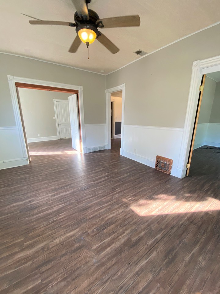 368 Garfield Avenue - Photo 3 of 18
