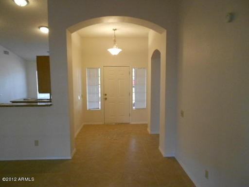 8639 W Willow Ave - Photo 2 of 12