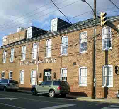 609 E Market St #210