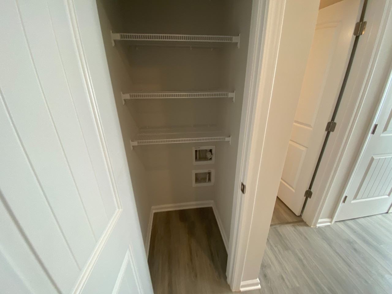 323 Switch St - Photo 4 of 36
