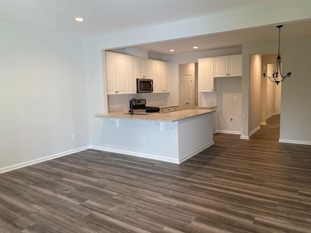 1351 Fitchie Pl - Photo 3 of 12