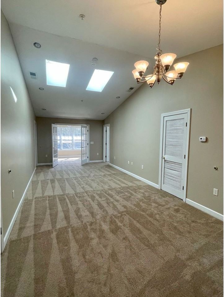 929 Morreene Road - Photo 3 of 19