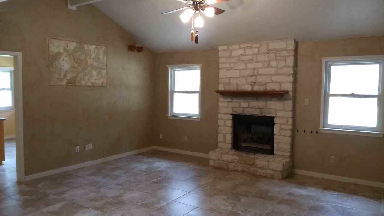 905 Power Rd - Photo 3 of 12