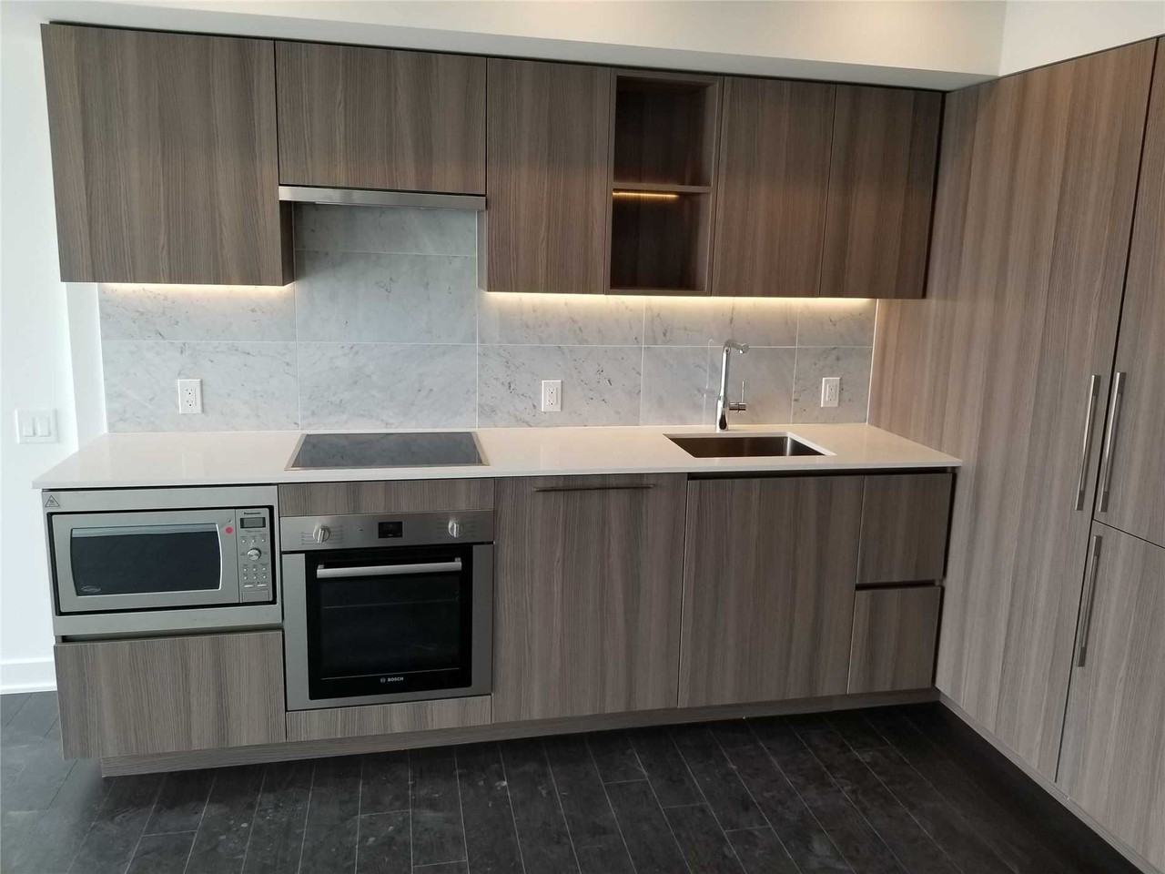 17 Bathurst Street #2501