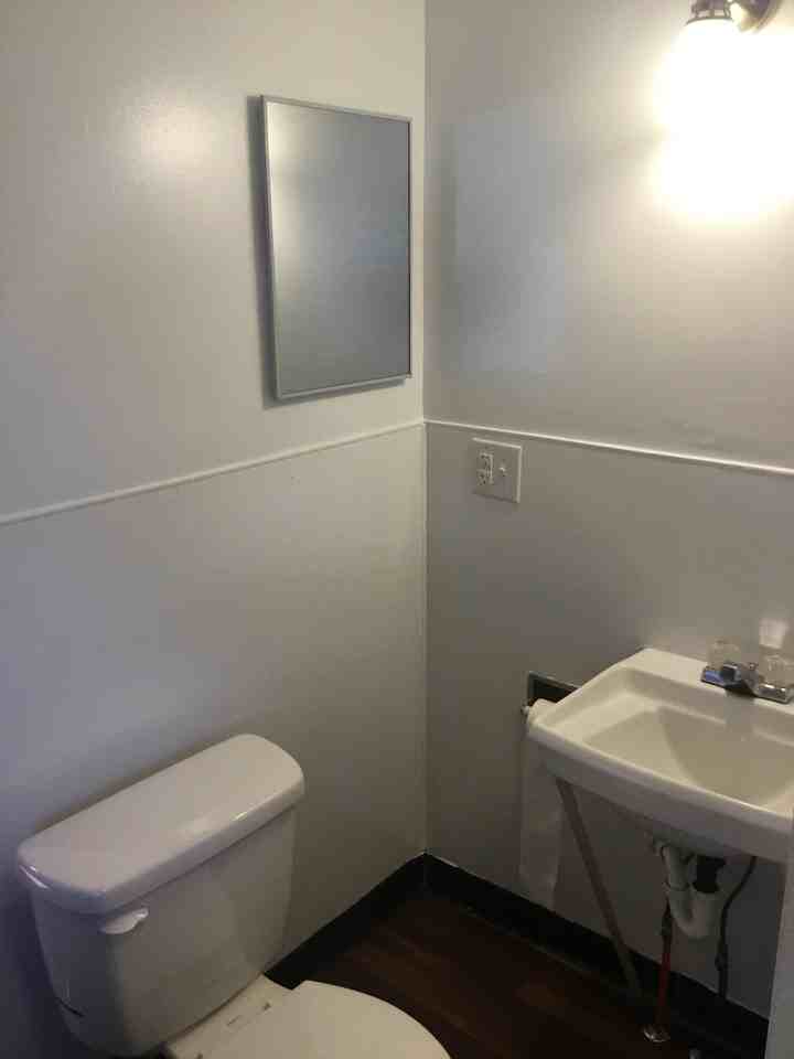 602 E. 13th #4 - Photo 3 of 17