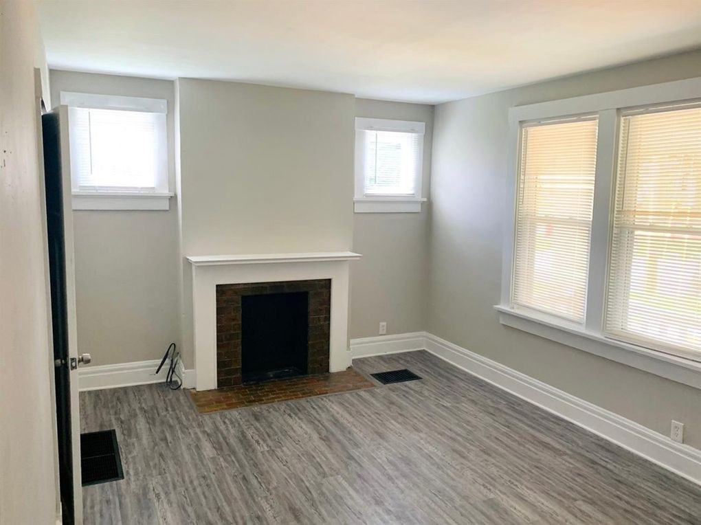 2837 Montana Ave #2 - Photo 3 of 9