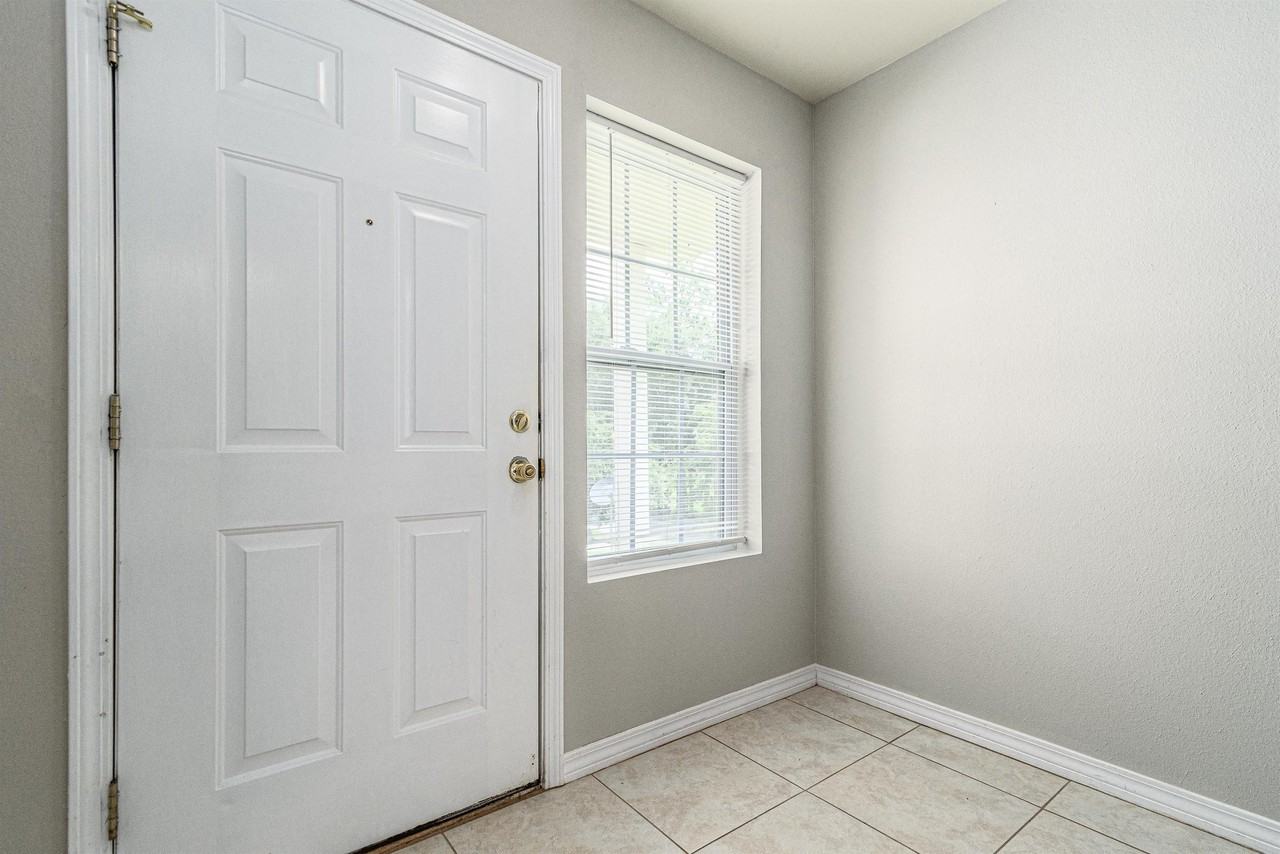 100 Corwin Dr #151 - Photo 4 of 34