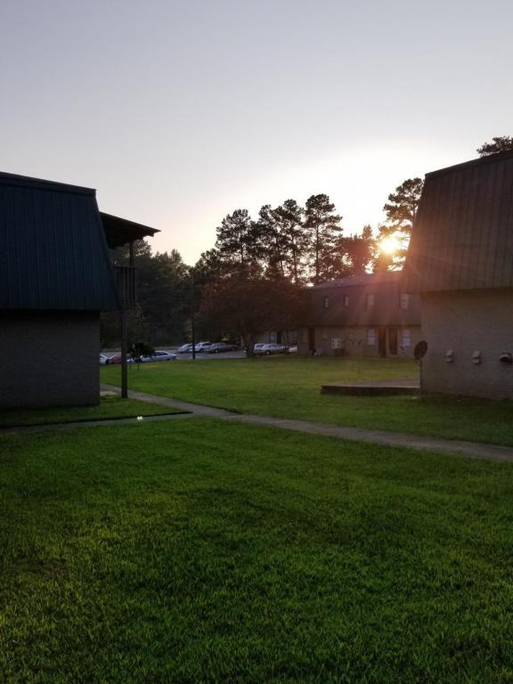 1945 Summer Street I1 - Photo 2 of 17