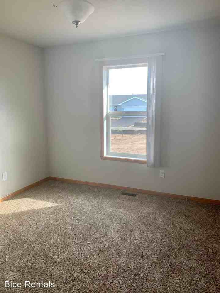 Machesney Park - Photo 2 of 10