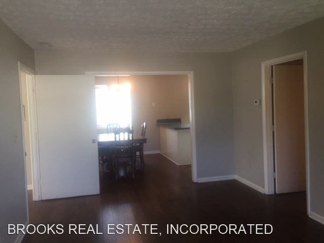 7417 Richmond Road - Photo 3 of 9