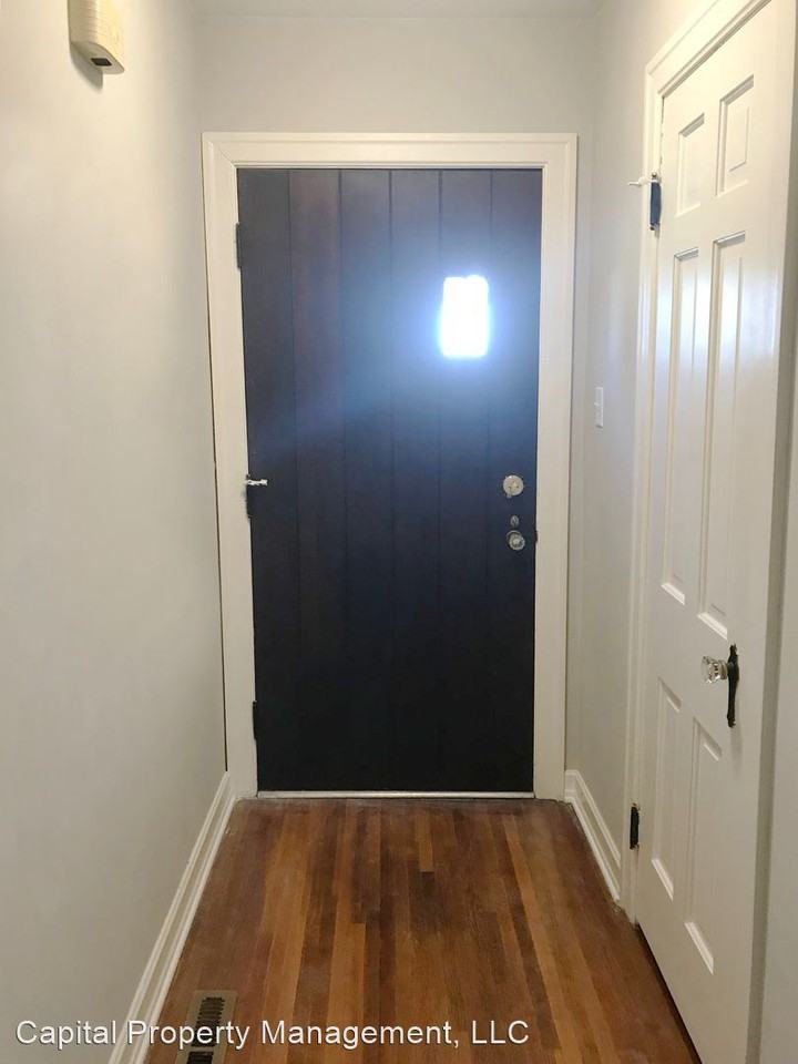 1821 Clover Ln - Photo 2 of 23