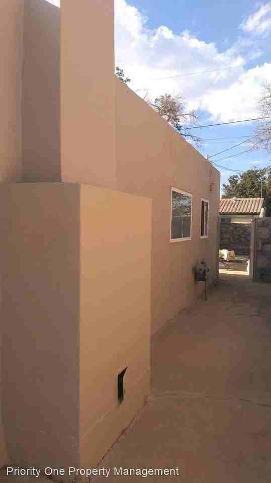 4737 Tropicana Ave - Photo 3 of 26