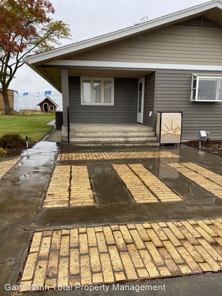 9453 Road 16 Ne - Photo 2 of 29