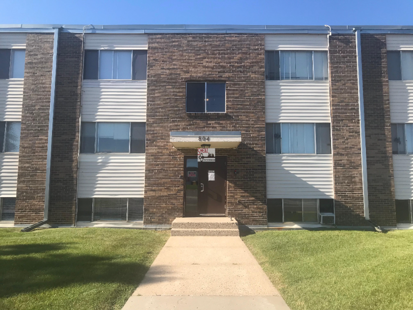 804 Central St E - Photo 3 of 3