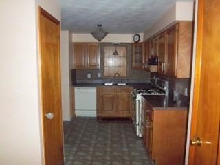 1400 Plane St - Photo 3 of 16