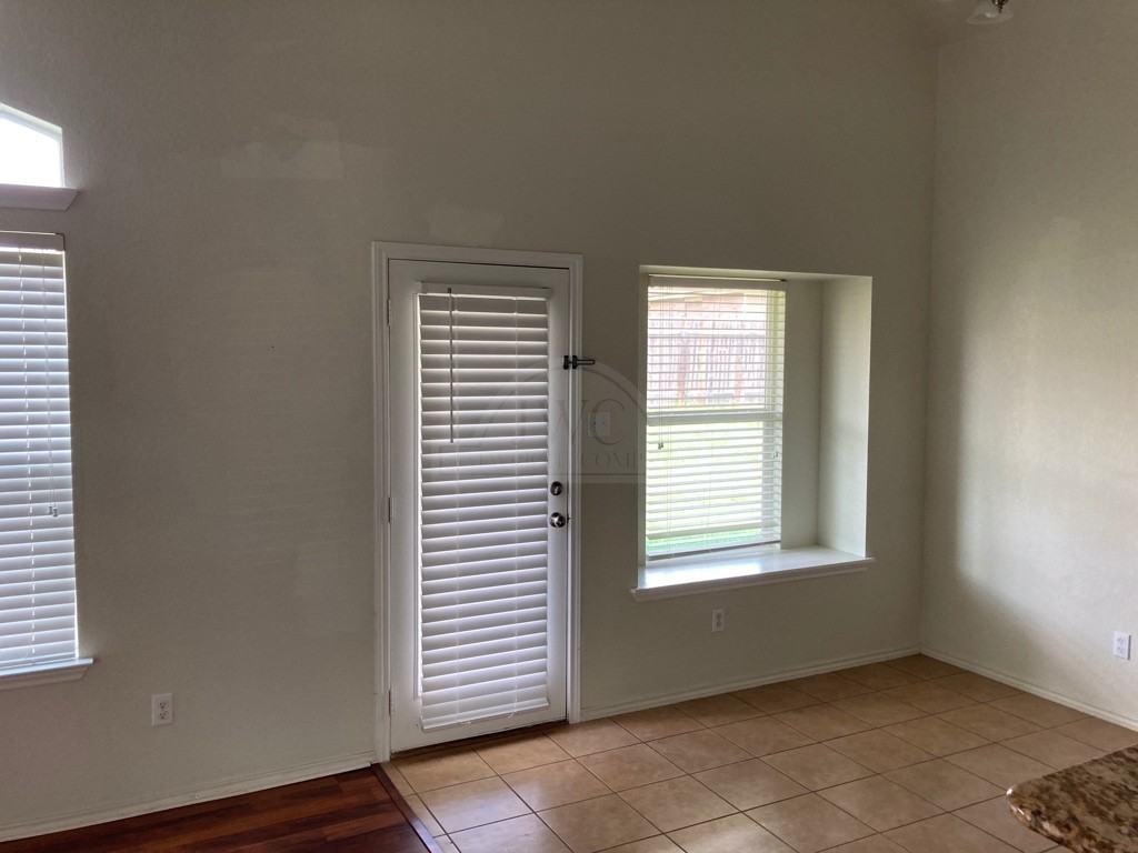 6109 Malachi Ln - Photo 3 of 12