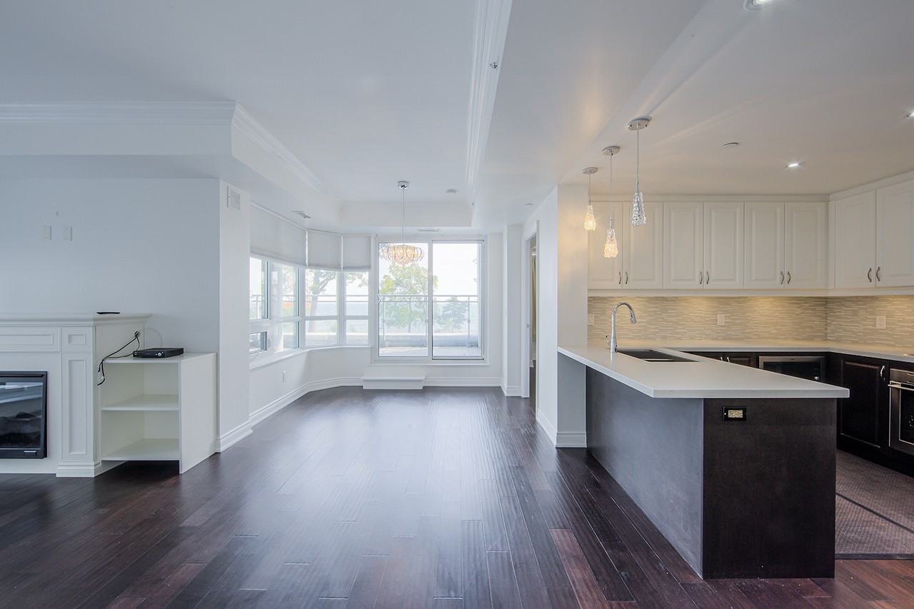 3500 Lake Shore Blvd W - Photo 3 of 34