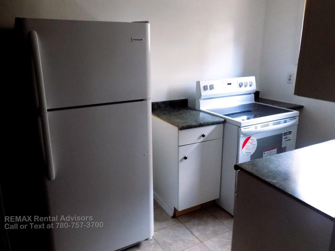 15707 125 St Nw - Photo 2 of 13