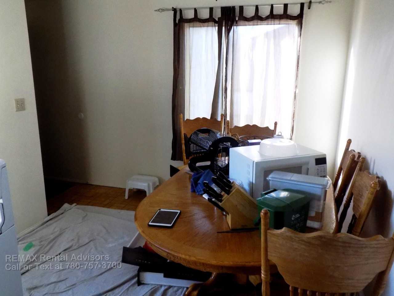 15707 125 St Nw - Photo 3 of 13