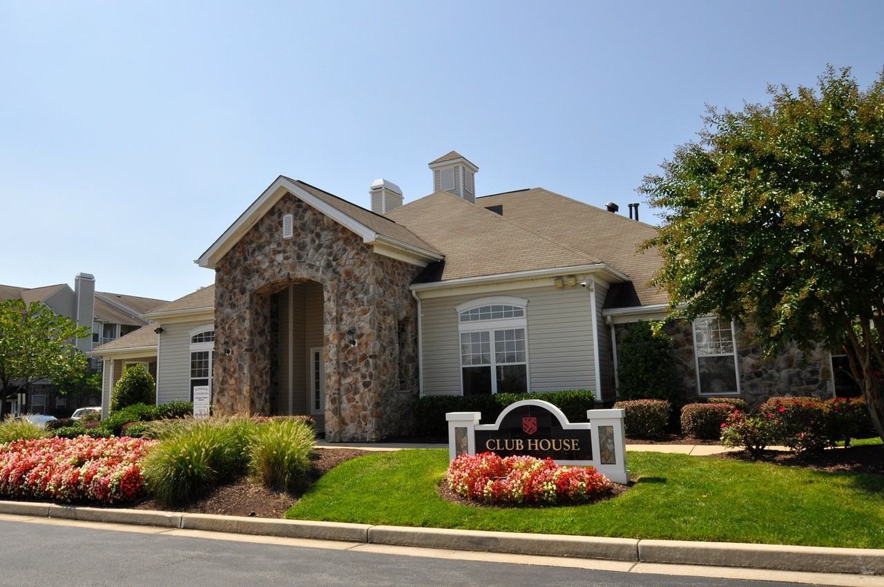 Windsor Commons Apartments - Photo 5 of 9