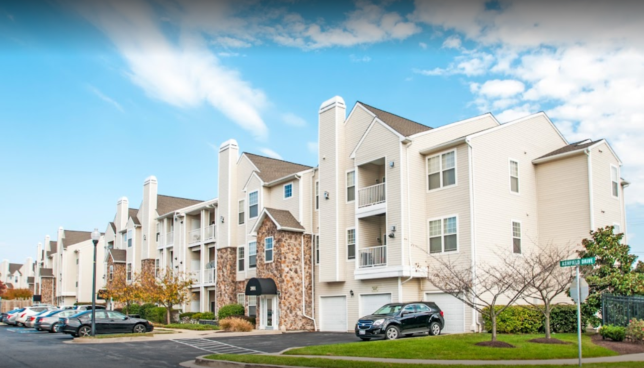 Windsor Commons Apartments - Photo 7 of 9