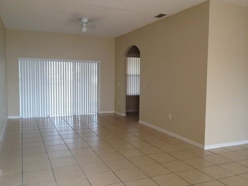 76 Alicante Ct - Photo 2 of 11