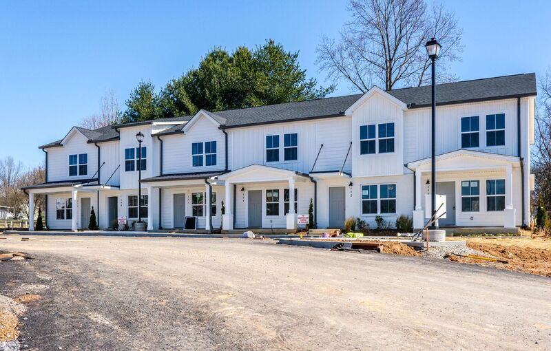 634 Hadley Village Blvd