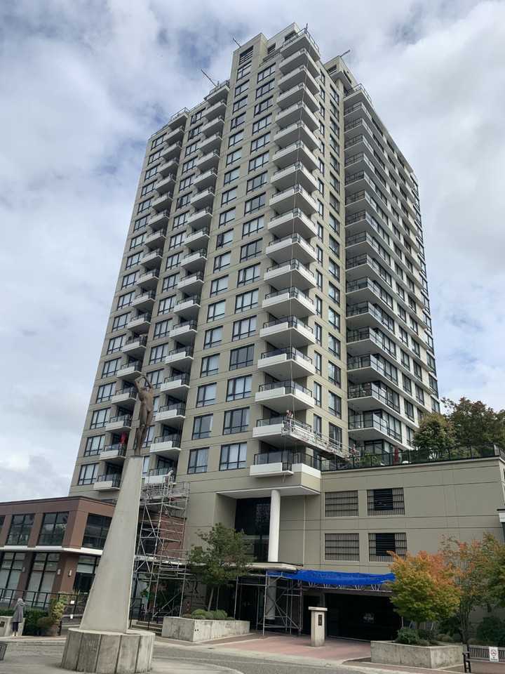 1 Renaissance Square #1804