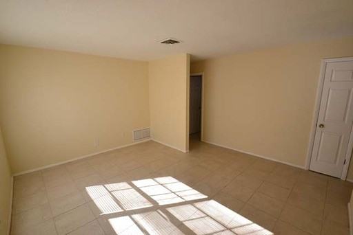 11839 129th Ave N - Photo 2 of 12